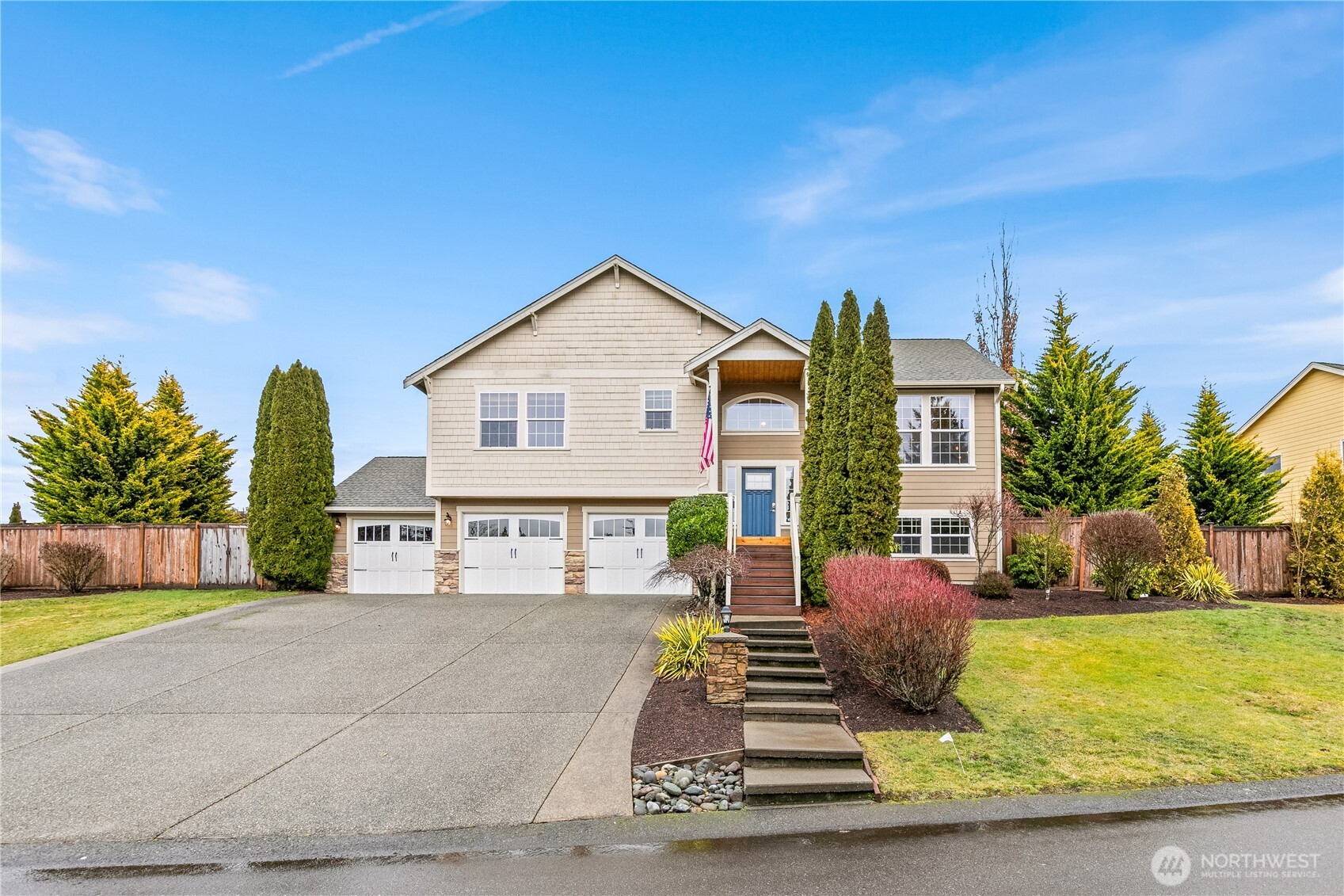 9711 Phillips Road Southeast Port Orchard, WA 98367 - Photo 1 of 40 Gallery Image 1