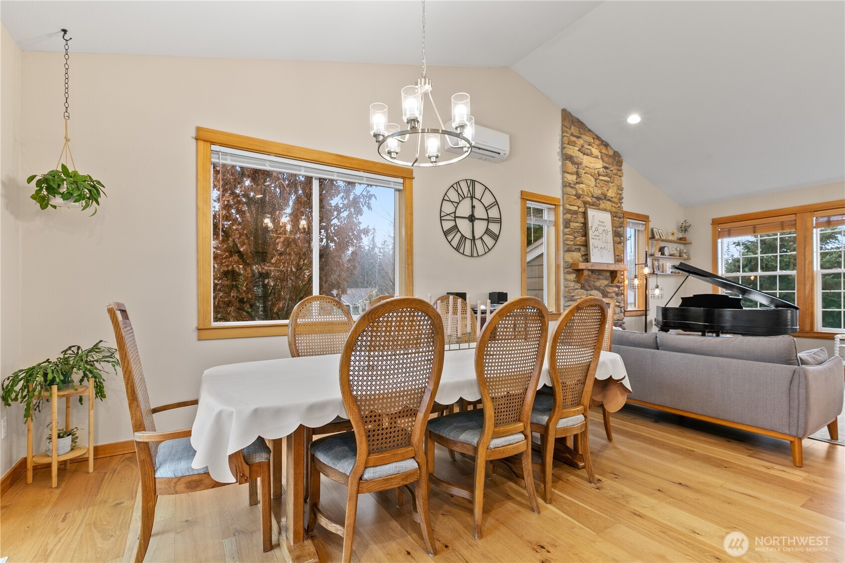 9711 Phillips Road Southeast Port Orchard, WA 98367 - Photo 13 of 40 Gallery Image 13