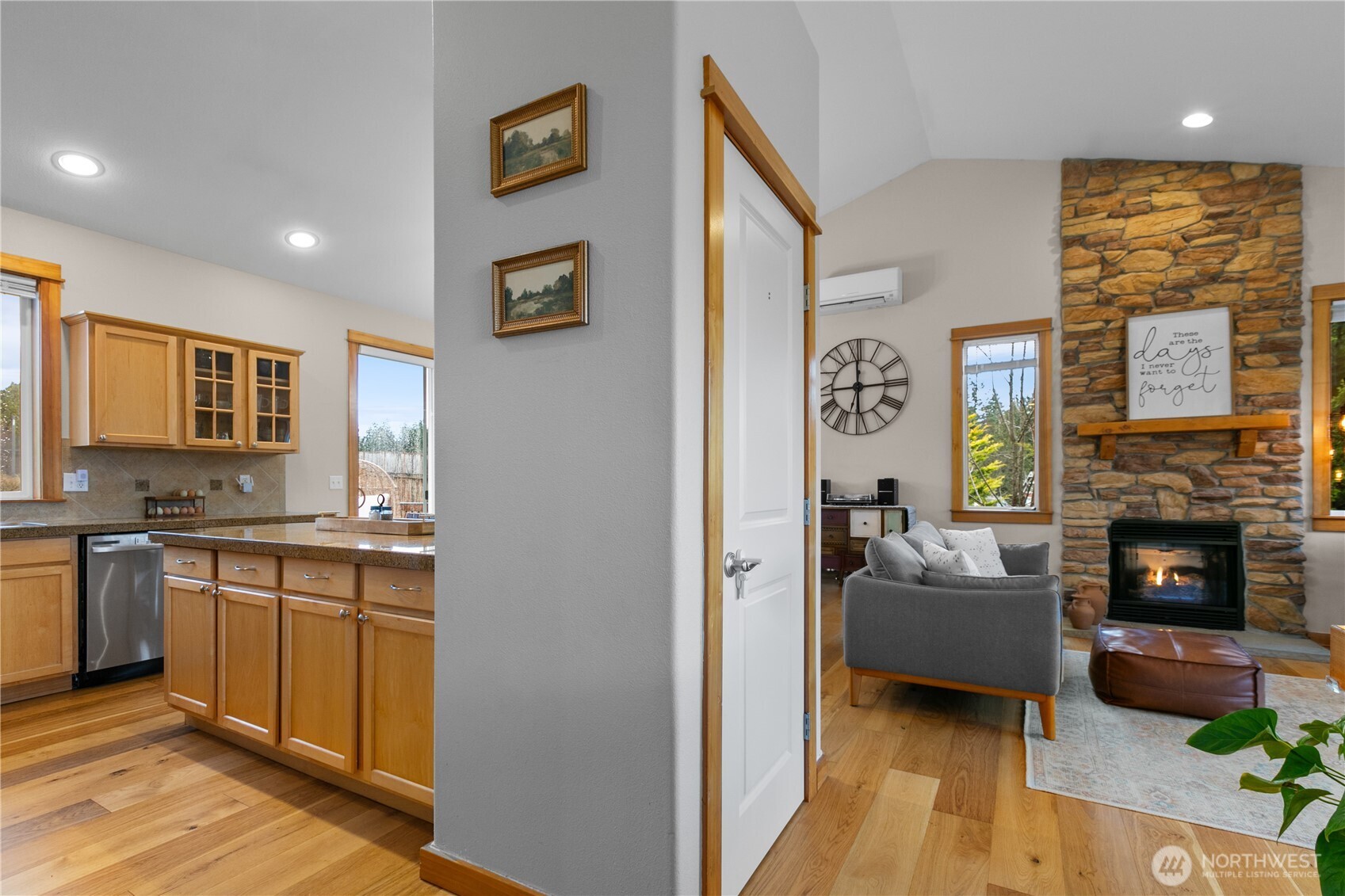 9711 Phillips Road Southeast Port Orchard, WA 98367 - Photo 8 of 40 Gallery Image 8