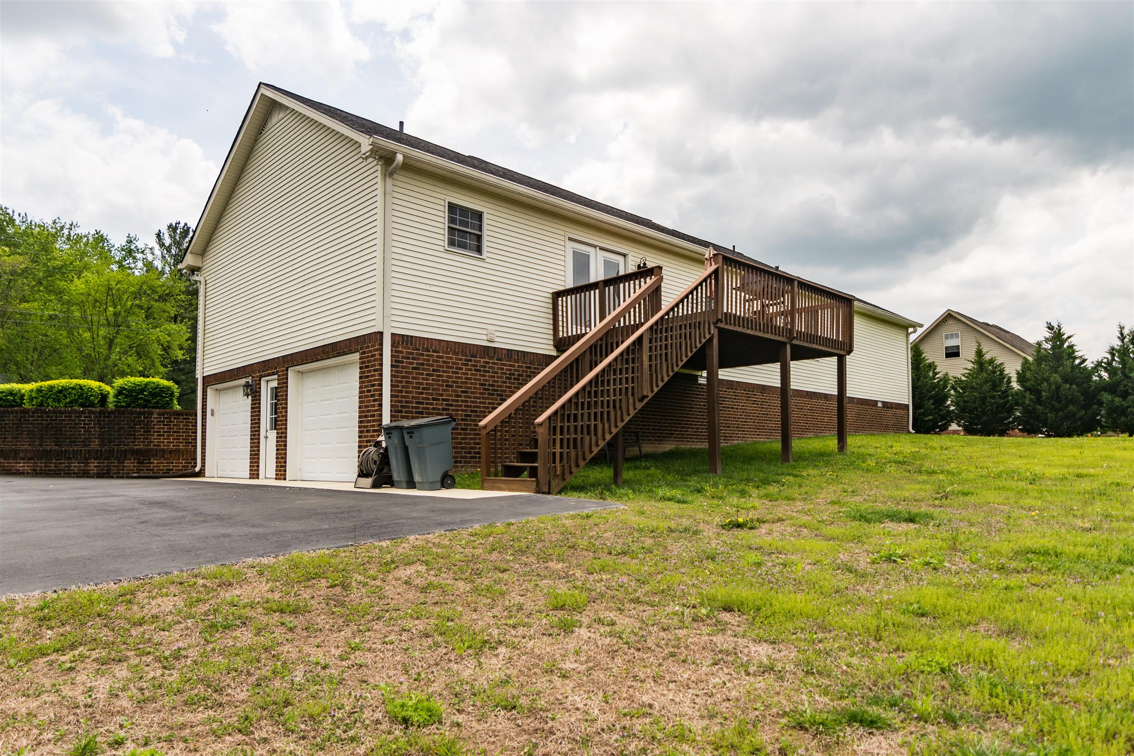 142 Hogan's Creek Road Carthage, TN 37030 - Photo 3 of 18 Gallery Image 3