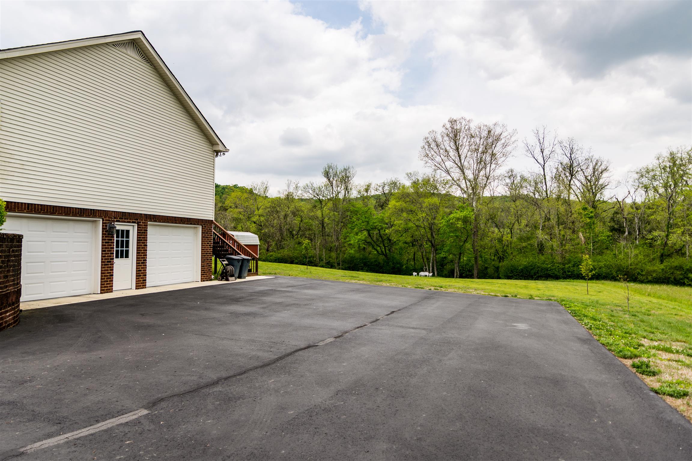 142 Hogan's Creek Road Carthage, TN 37030 - Photo 4 of 18 Gallery Image 4