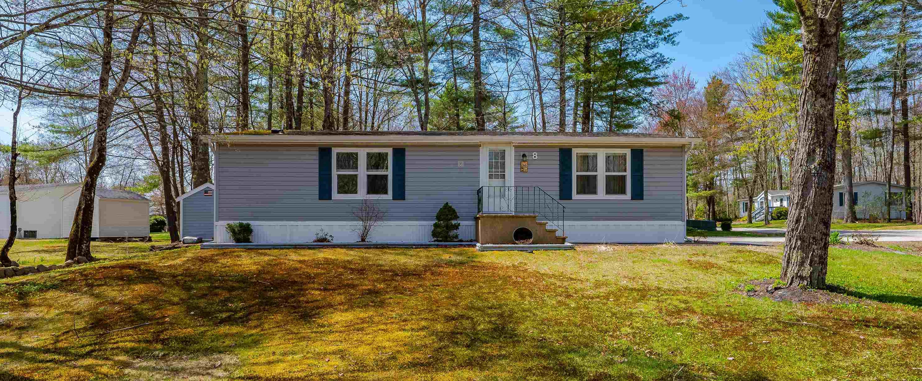8 York Court Rochester, NH 03868 - Photo 2 of 45