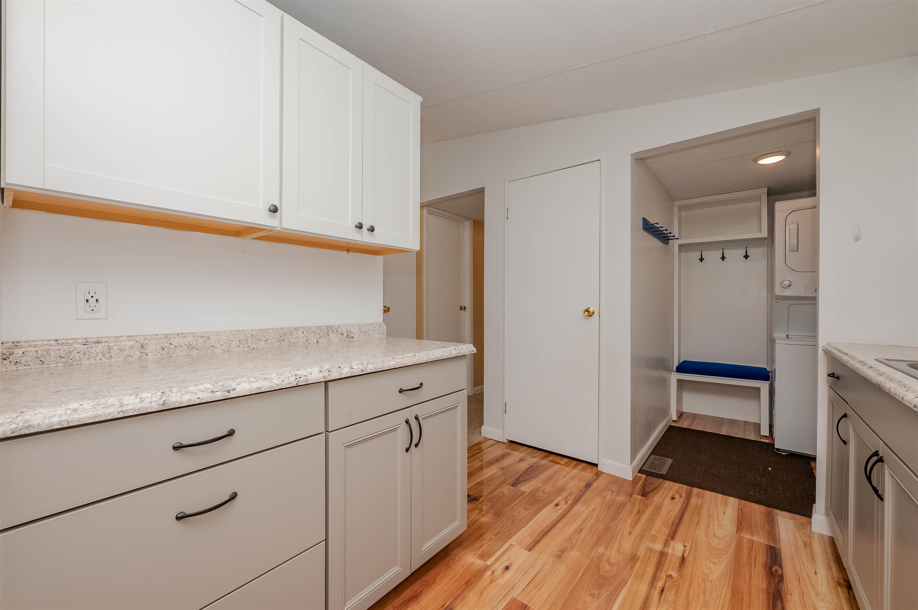 8 York Court Rochester, NH 03868 - Photo 8 of 45