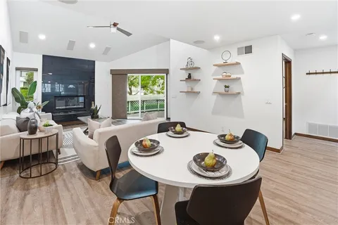 $925,000 | 19401 Sunray Lane, Unit 204, Huntington Beach, CA 92648