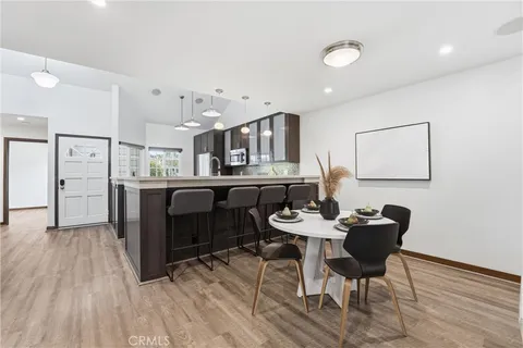 $925,000 | 19401 Sunray Lane, Unit 204, Huntington Beach, CA 92648