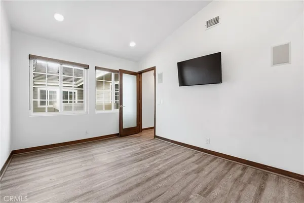$949,000 | 19401 Sunray Lane, Unit 204, Huntington Beach, CA 92648