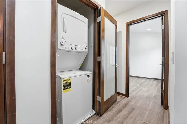 $949,000 | 19401 Sunray Lane, Unit 204, Huntington Beach, CA 92648