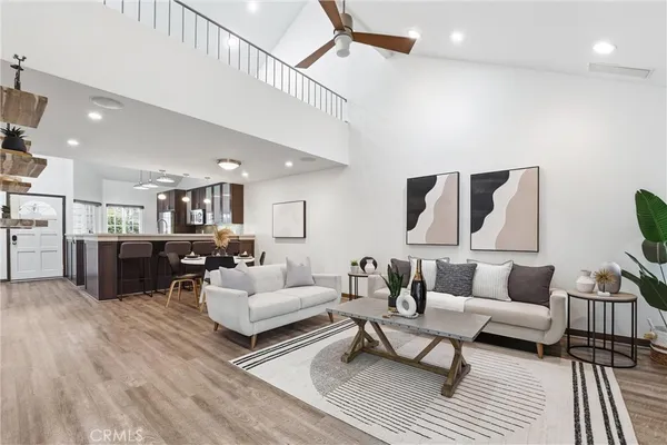 $949,000 | 19401 Sunray Lane, Unit 204, Huntington Beach, CA 92648