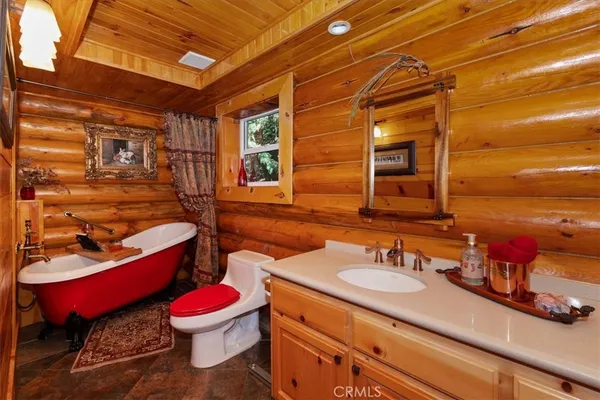 $915,000 | 28730 Potomac Drive, Lake Arrowhead, CA 92352