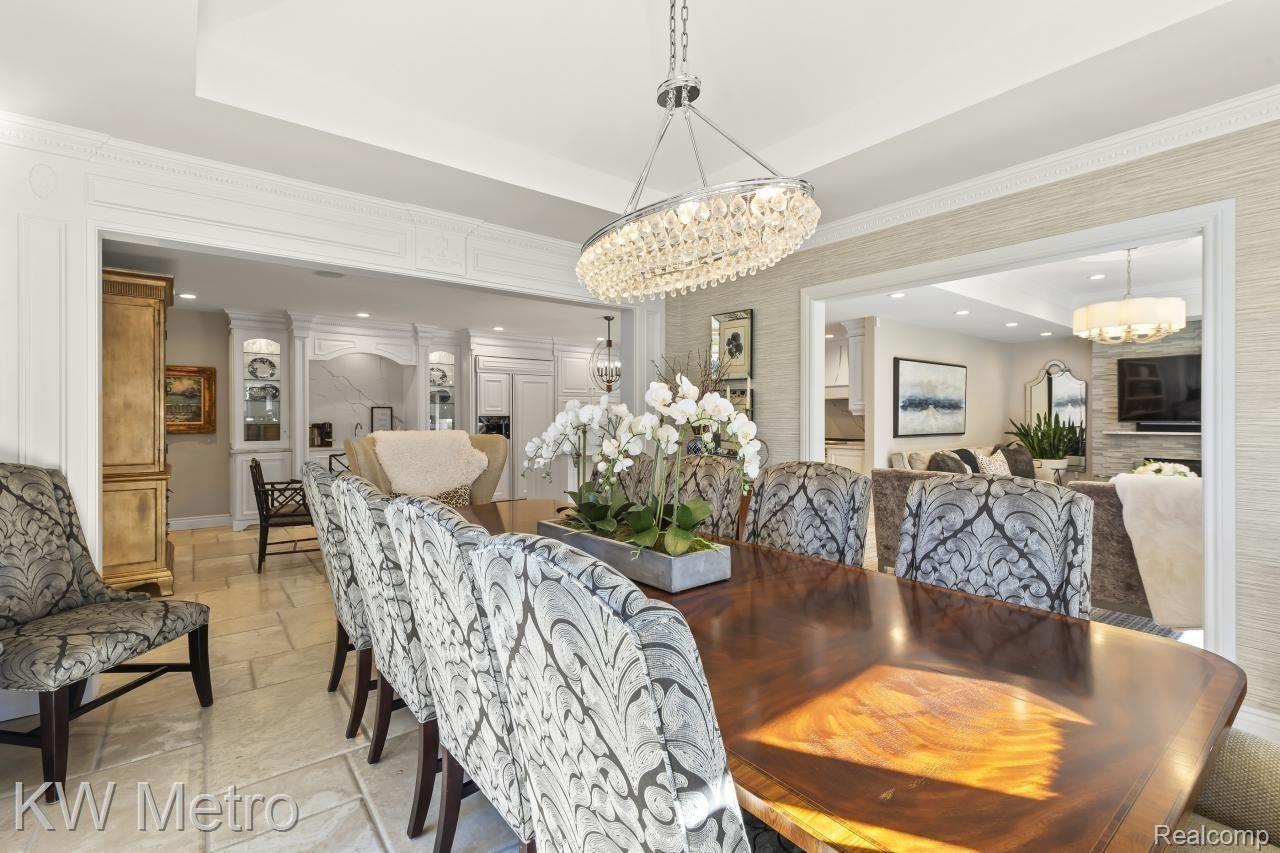 871 North Renaud Road Grosse Pointe, MI 48236 - Photo 22 of 64 Dining looking to kitchen & Family Room
