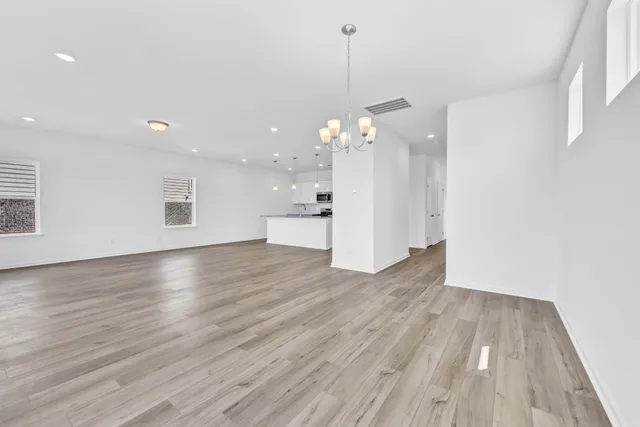 $415,990 | 1373 English Oak Drive, Clarksville, TN 37043