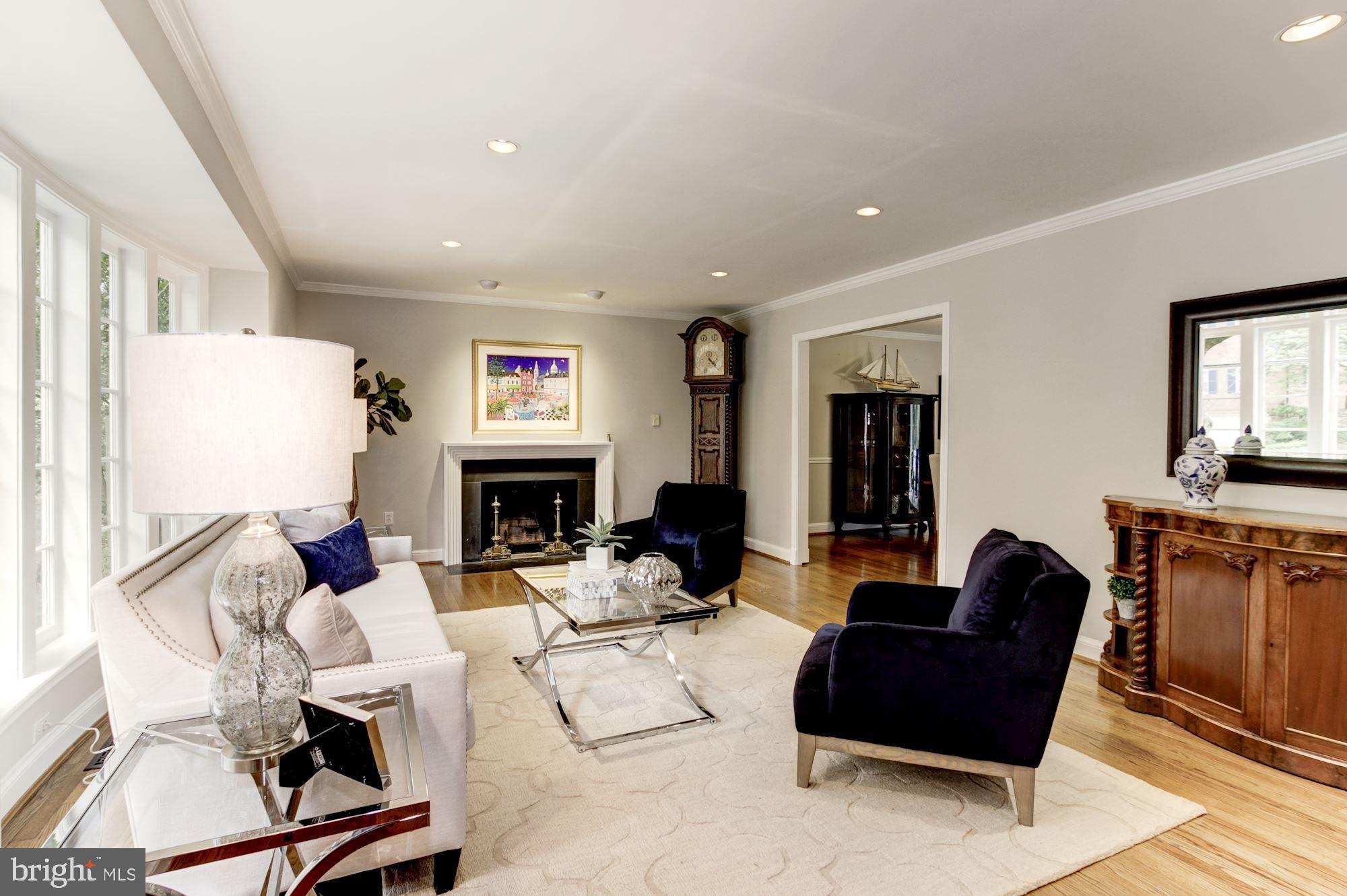 5117 Baltan Road Bethesda, MD 20816 - Photo 14 of 51 Living Room