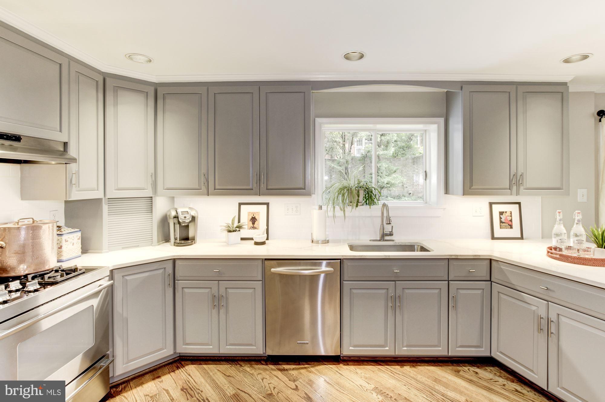 5117 Baltan Road Bethesda, MD 20816 - Photo 4 of 51 Litchen