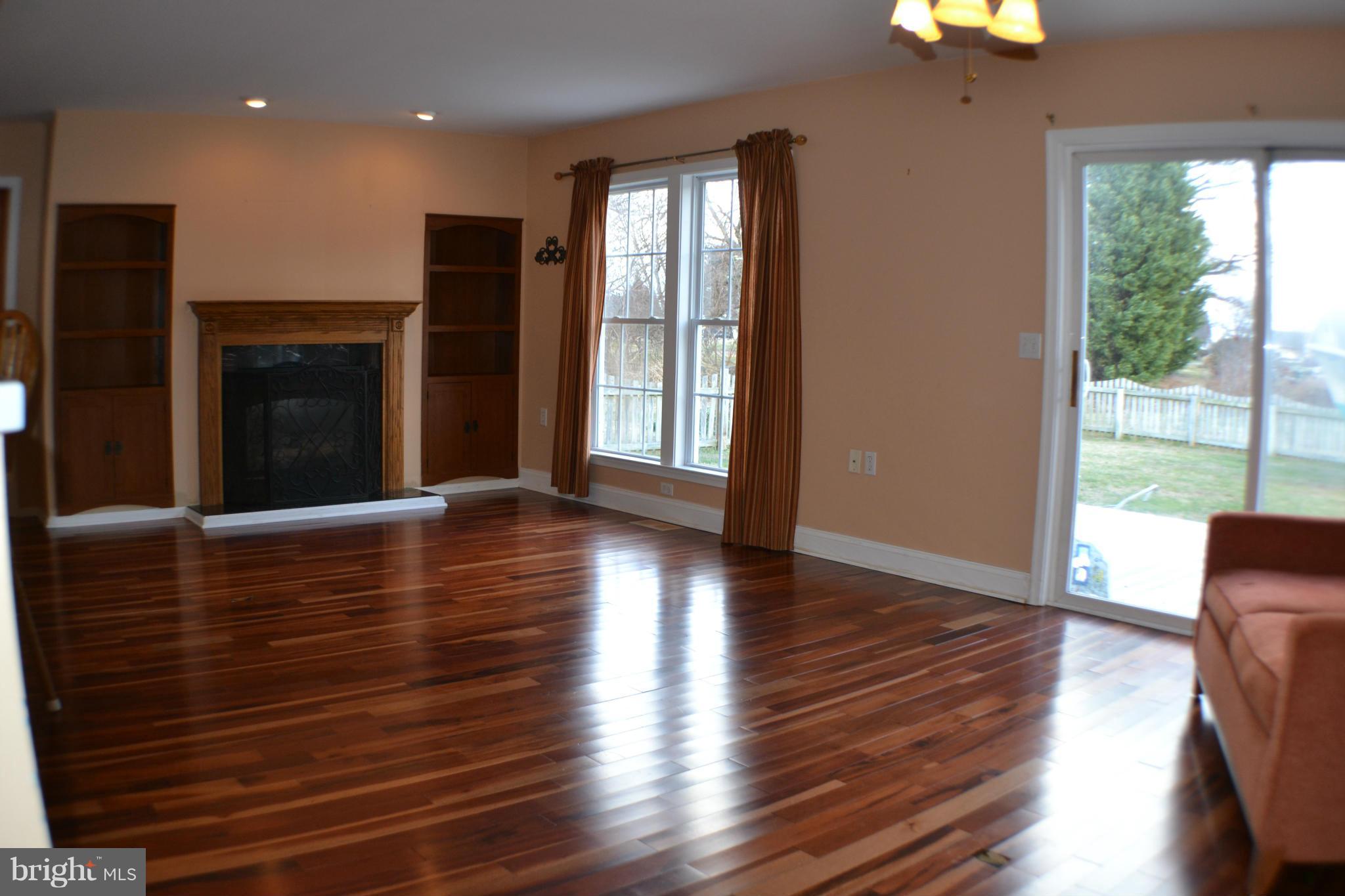 1513 Norman Road Chester, MD 21619 - Photo 7 of 30 Living Room