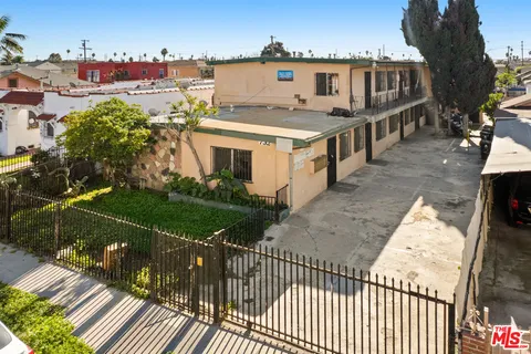 $1,395,000 | 732 West 76th Street, Los Angeles, CA 90003