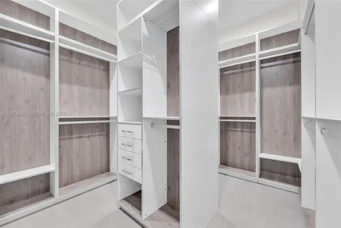 $8,000 | 3055 Carter Street, Unit 3055, Miami, FL 33133