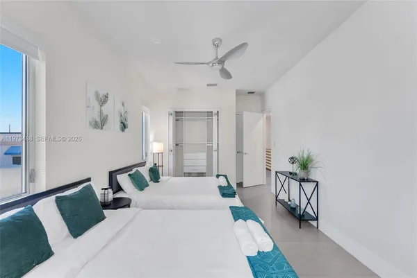 $8,000 | 3055 Carter Street, Unit 3055, Miami, FL 33133