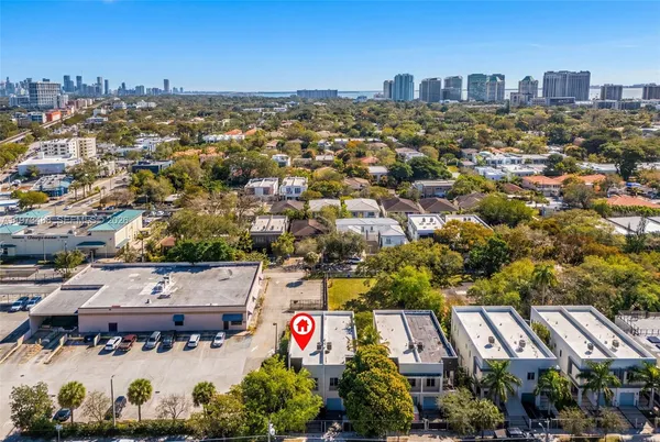 $8,000 | 3055 Carter Street, Unit 3055, Miami, FL 33133