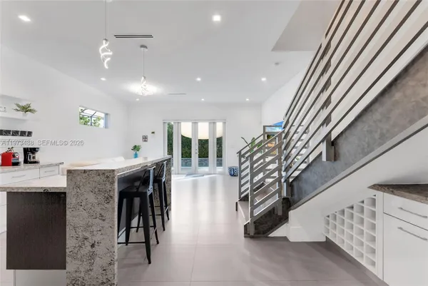 $8,000 | 3055 Carter Street, Unit 3055, Miami, FL 33133