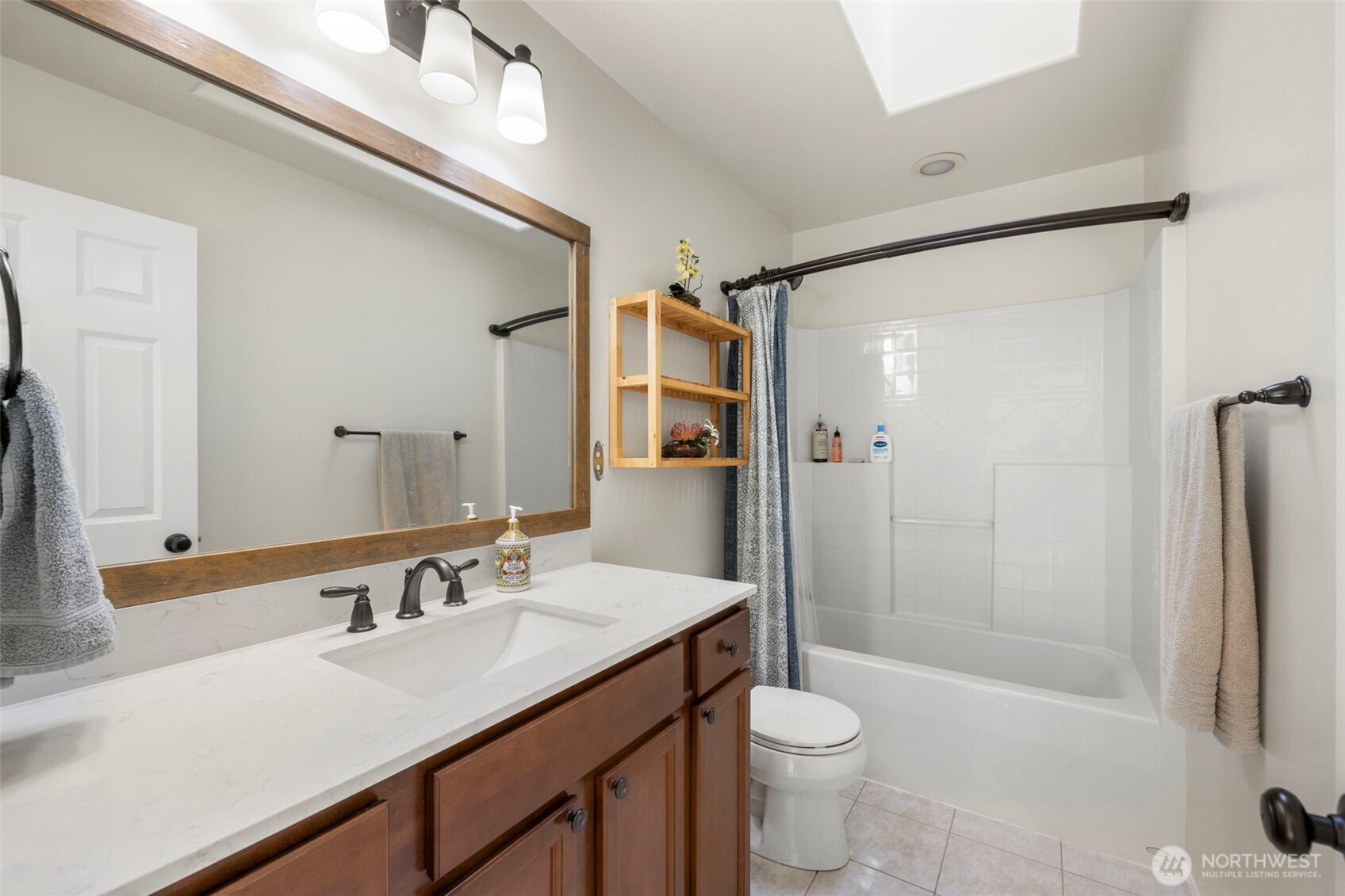 6817 Picnic Point Road Edmonds, WA 98026 - Photo 19 of 40 Gallery Image 19