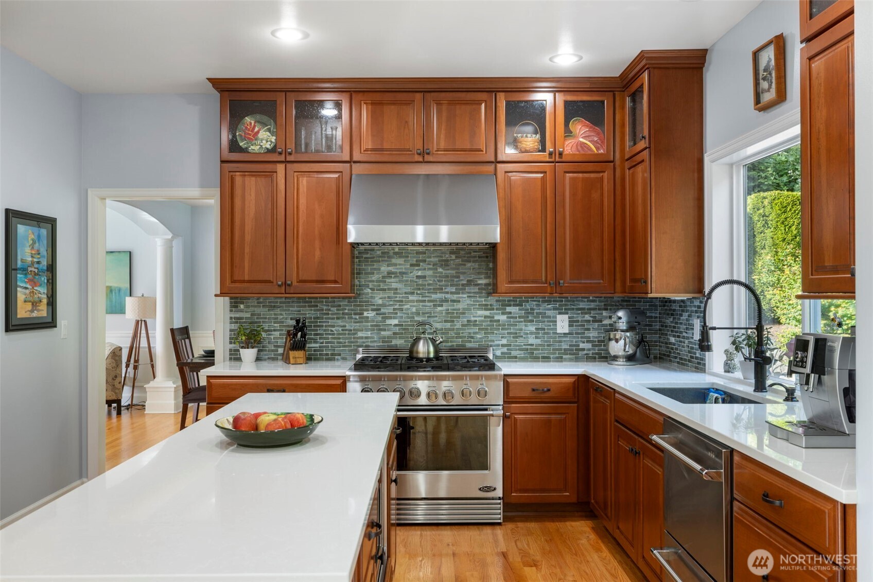 6817 Picnic Point Road Edmonds, WA 98026 - Photo 3 of 40 Gallery Image 3