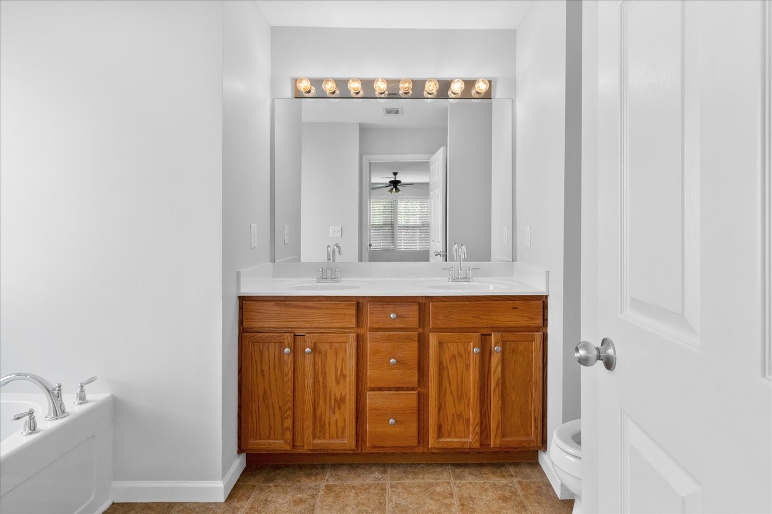 1059 Countess Lane Spring Hill, TN 37174 - Photo 25 of 35 Gallery Image 25