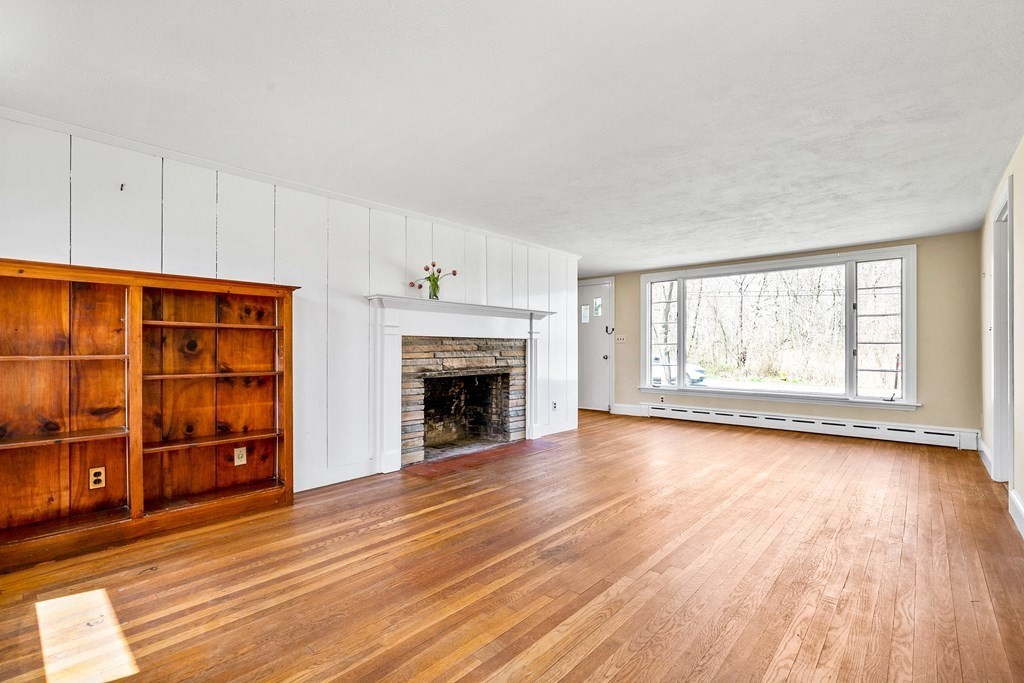 317 Gannett Road Scituate, MA 02066 - Photo 13 of 34 Gallery Image 13