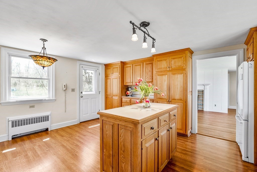 317 Gannett Road Scituate, MA 02066 - Photo 3 of 34 Gallery Image 3