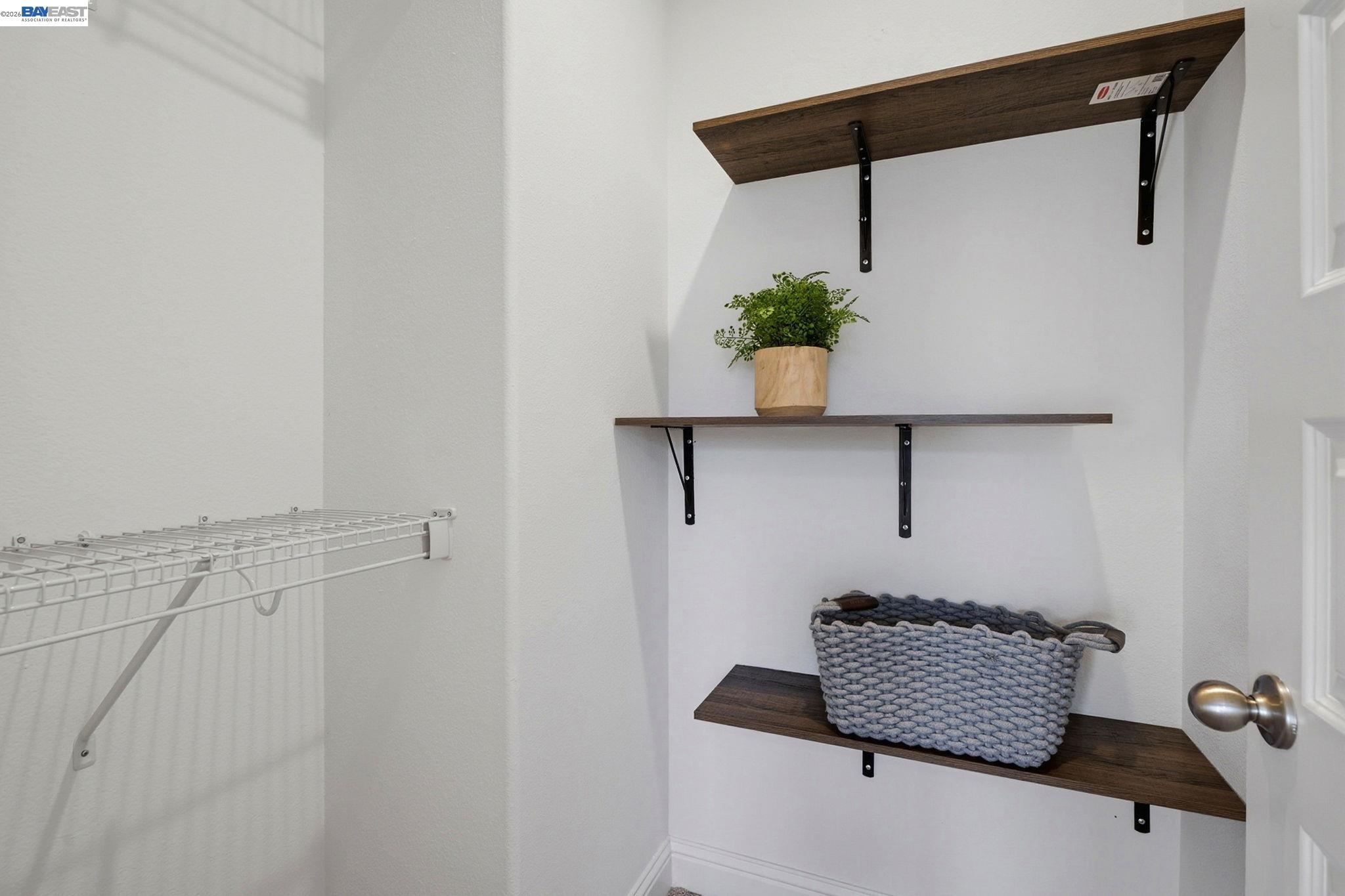 287 Wild Rose Way Milpitas, CA 95035 - Photo 27 of 45 a room with a plant and street view