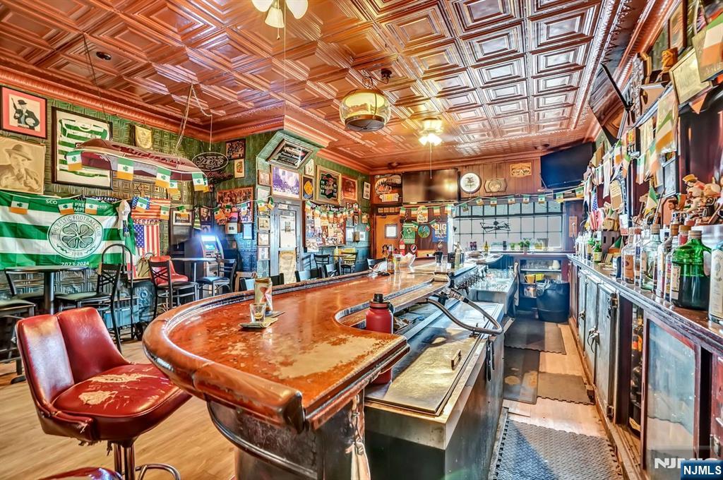 699 Elm Street Kearny, NJ 07032 - Photo 4 of 37 a outdoor space with sitting space