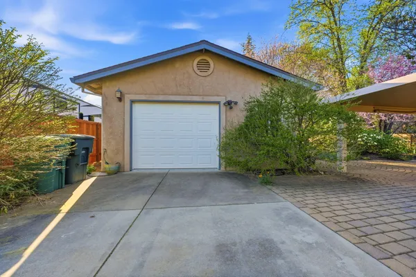 $499,000 | 4540 Cerro Lane, Redding, CA 96001