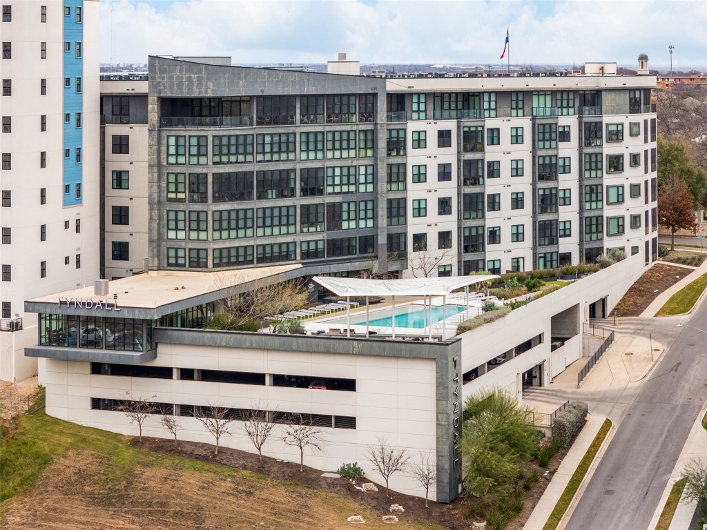 800 Embassy Drive, Unit 237 Austin, TX 78702 - Photo 21 of 35 View of apartment building / complex