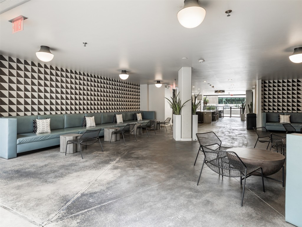 800 Embassy Drive, Unit 237 Austin, TX 78702 - Photo 30 of 35 View of lobby