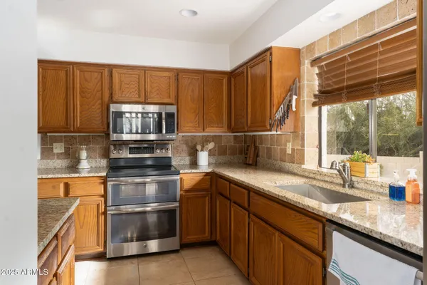 $769,000 | 4621 East Winston Drive, Phoenix, AZ 85044