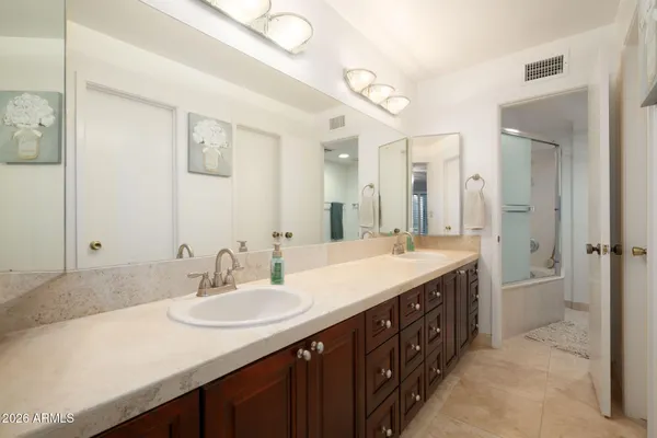 $769,000 | 4621 East Winston Drive, Phoenix, AZ 85044