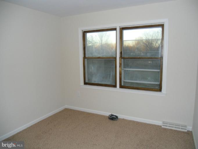 1922 Country Road Beaverdam, VA 23015 - Photo 13 of 16 Bedroom