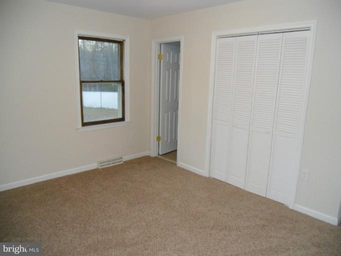 1922 Country Road Beaverdam, VA 23015 - Photo 9 of 16 Bedroom (Master)