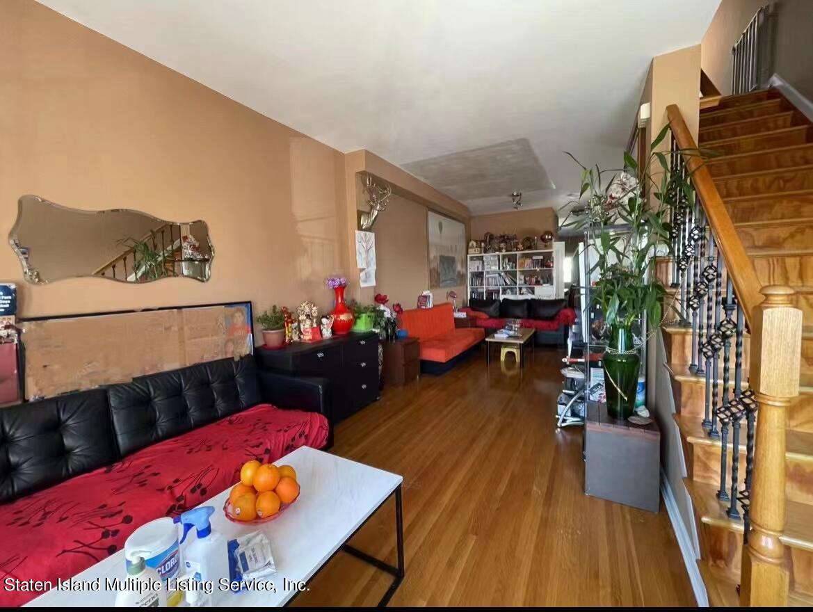 515 Mill Road Staten Island, NY 10306 - Photo 3 of 16 IMG_1732