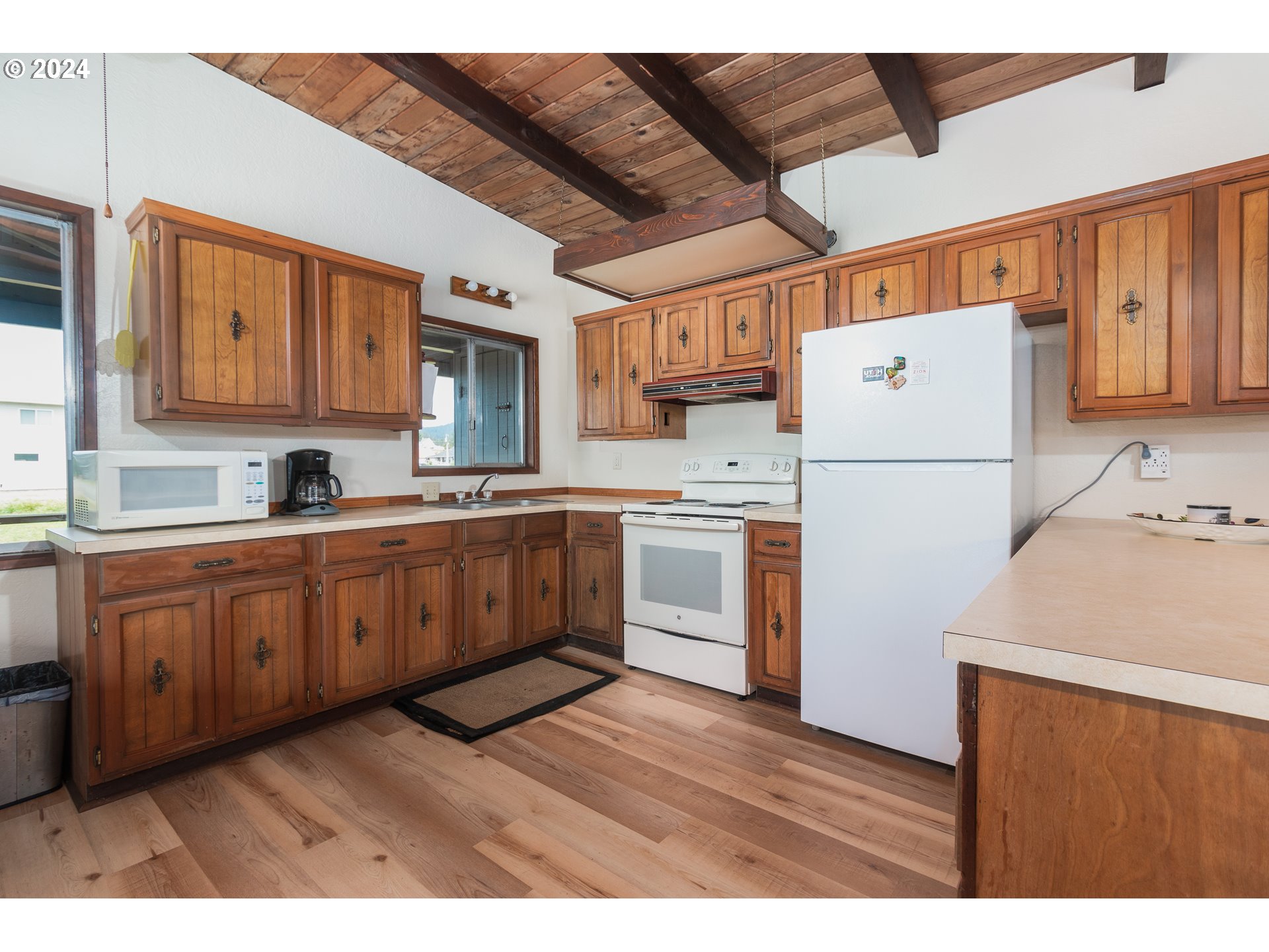 35405 Rueppell Avenue Pacific City, OR 97135 - Photo 7 of 22