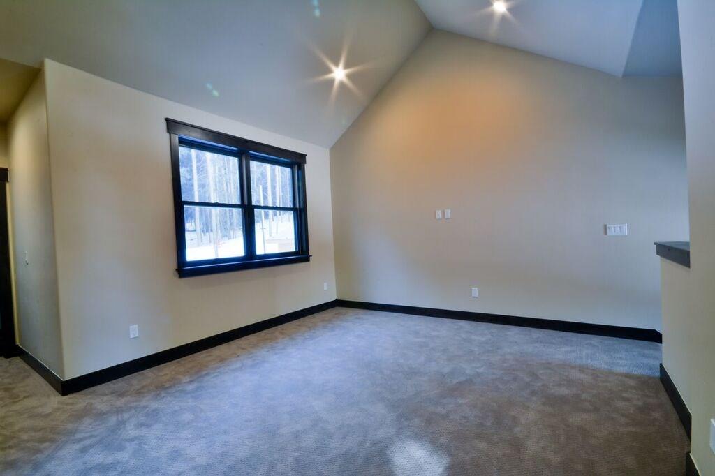 742 Independence Road, Unit 3B Keystone, CO 80435 - Photo 18 of 25 an empty room with windows