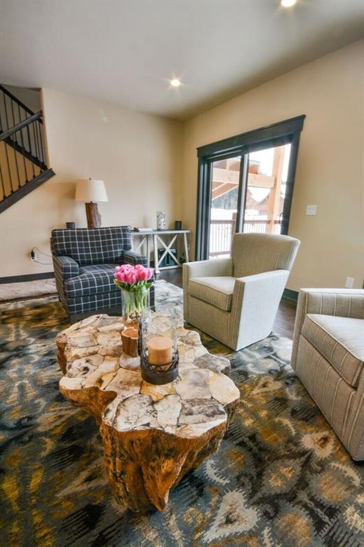 742 Independence Road, Unit 3B Keystone, CO 80435 - Photo 6 of 25 a living room with furniture and a potted plant