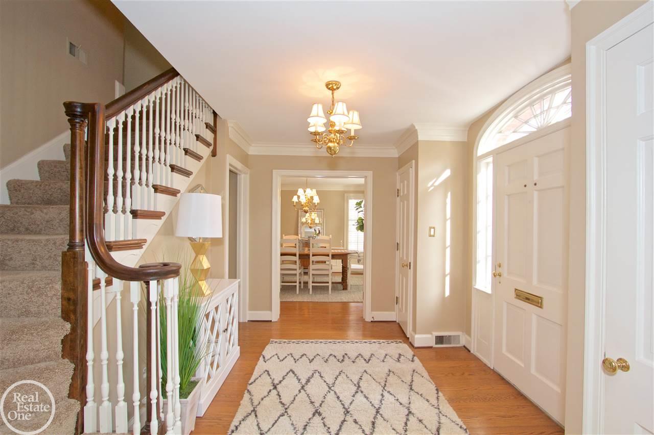 1147 Harvard Road Grosse Pointe, MI 48230 - Photo 16 of 48 31342989-15.JPG
