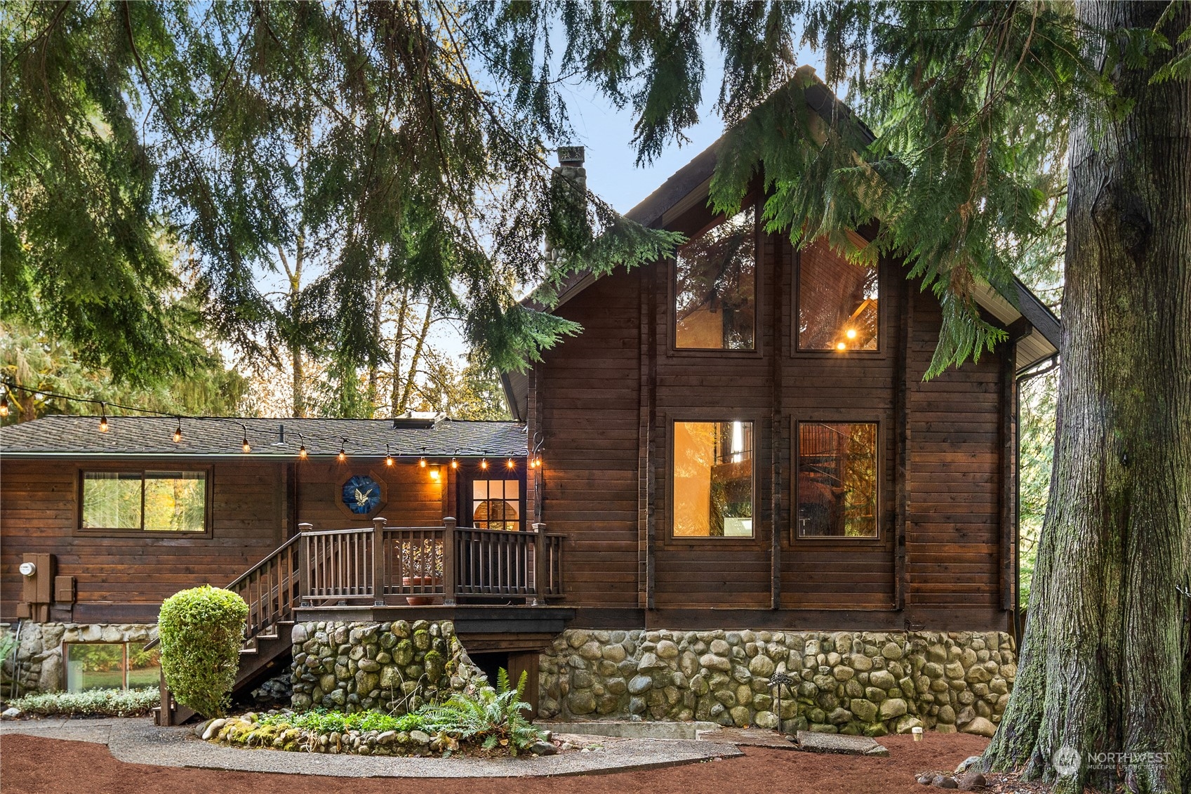 10113 Upper Preston Road Southeast Issaquah, WA 98027 - Photo 1 of 39 Gallery Image 1