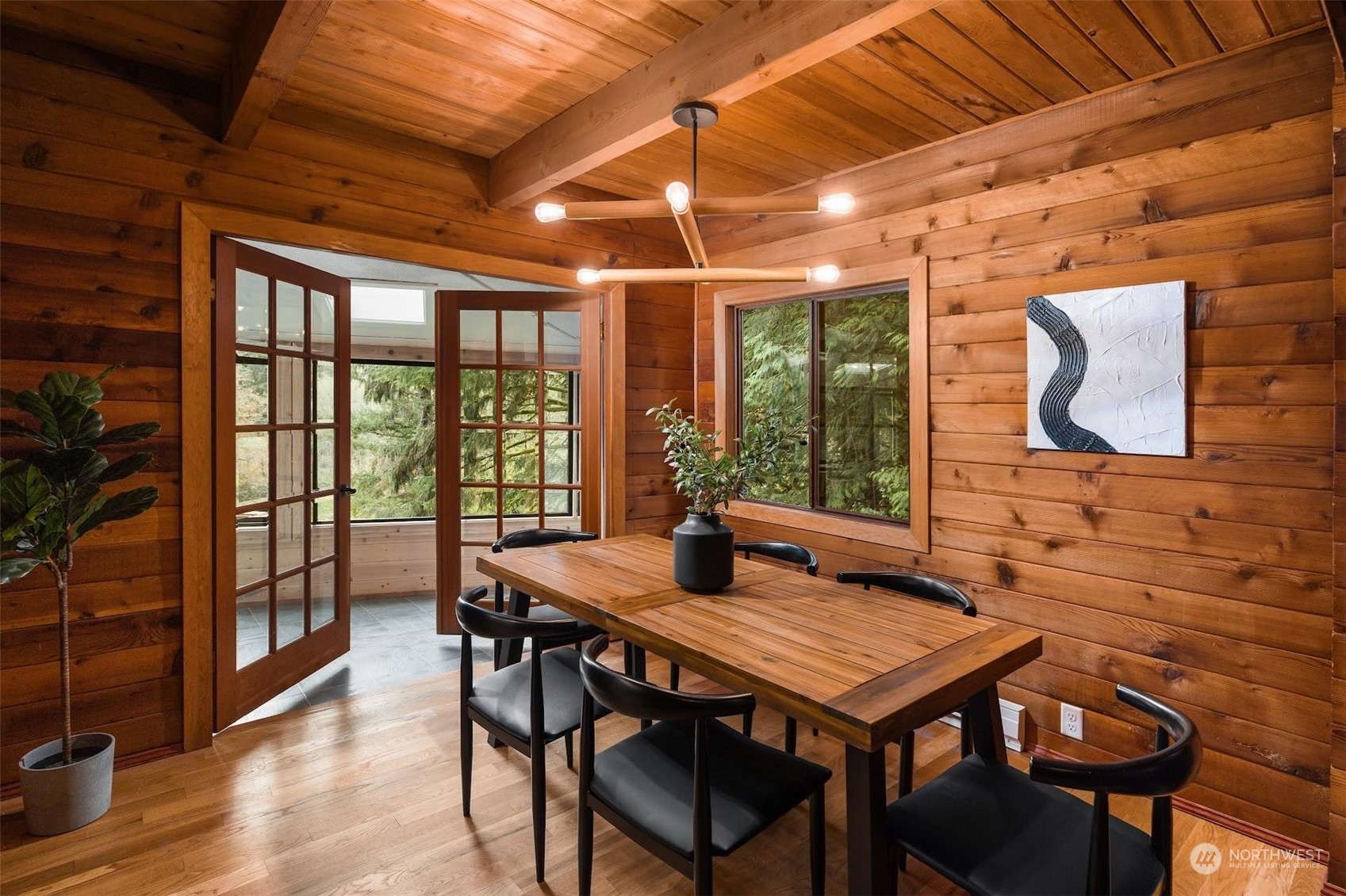 10113 Upper Preston Road Southeast Issaquah, WA 98027 - Photo 13 of 39 Gallery Image 13