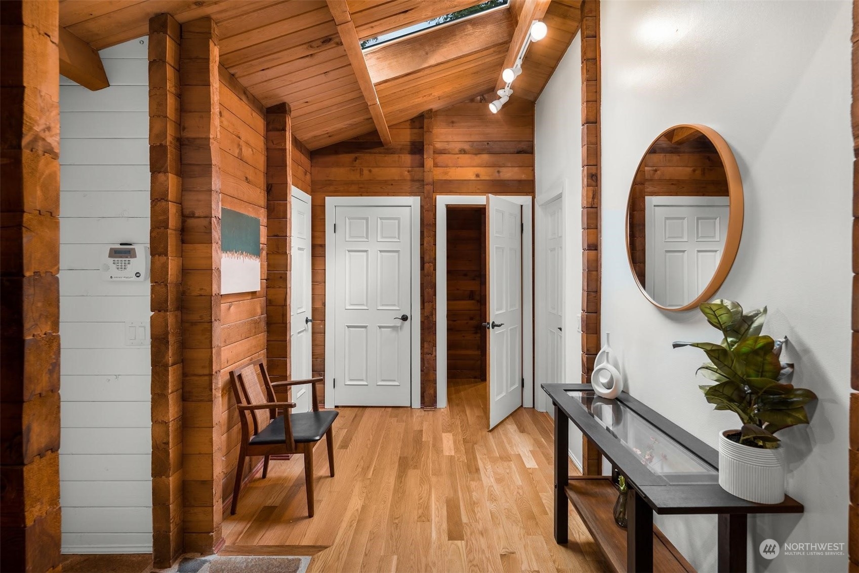 10113 Upper Preston Road Southeast Issaquah, WA 98027 - Photo 15 of 39 Gallery Image 15