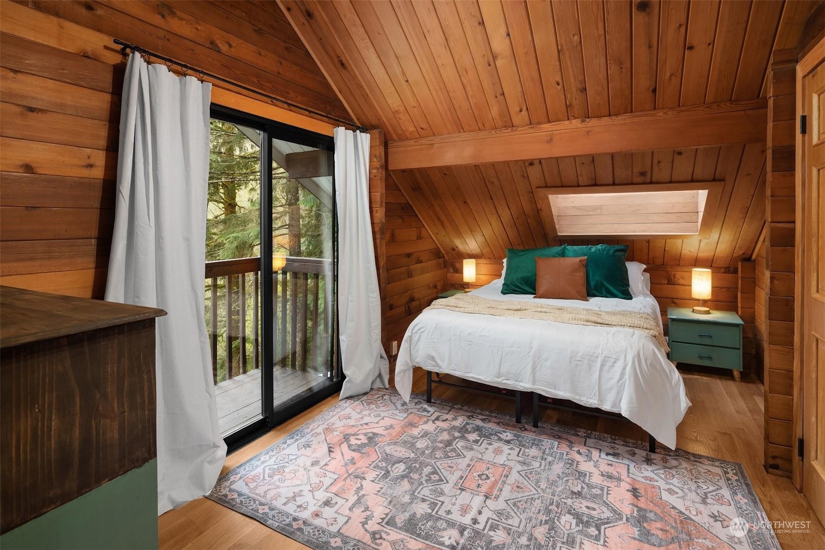10113 Upper Preston Road Southeast Issaquah, WA 98027 - Photo 27 of 39 Gallery Image 27