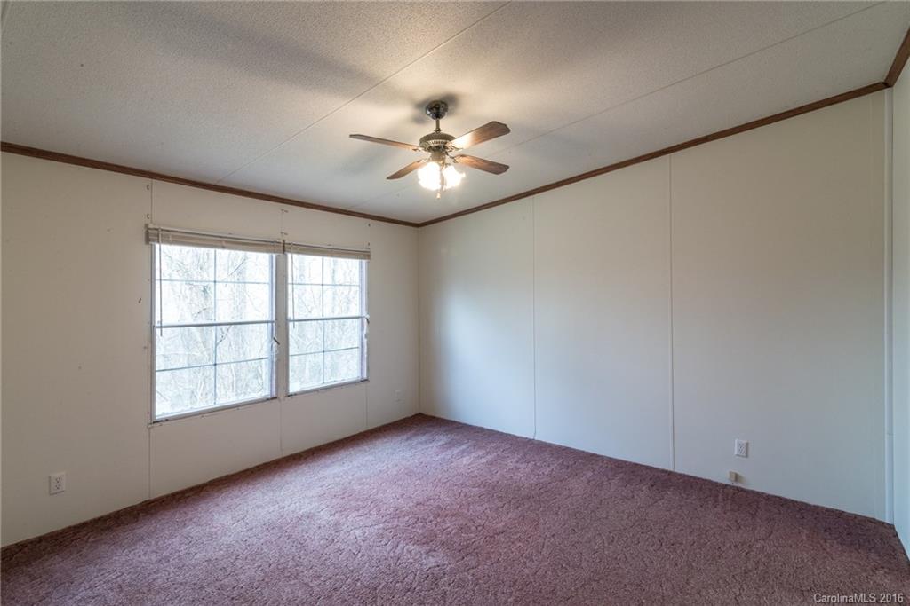 430 Lytle Cove Road Swannanoa, NC 28778 - Photo 12 of 20 Gallery Image 12