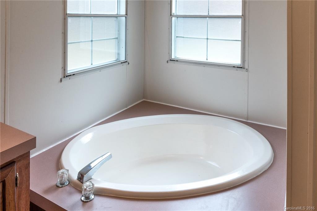 430 Lytle Cove Road Swannanoa, NC 28778 - Photo 14 of 20 Gallery Image 14