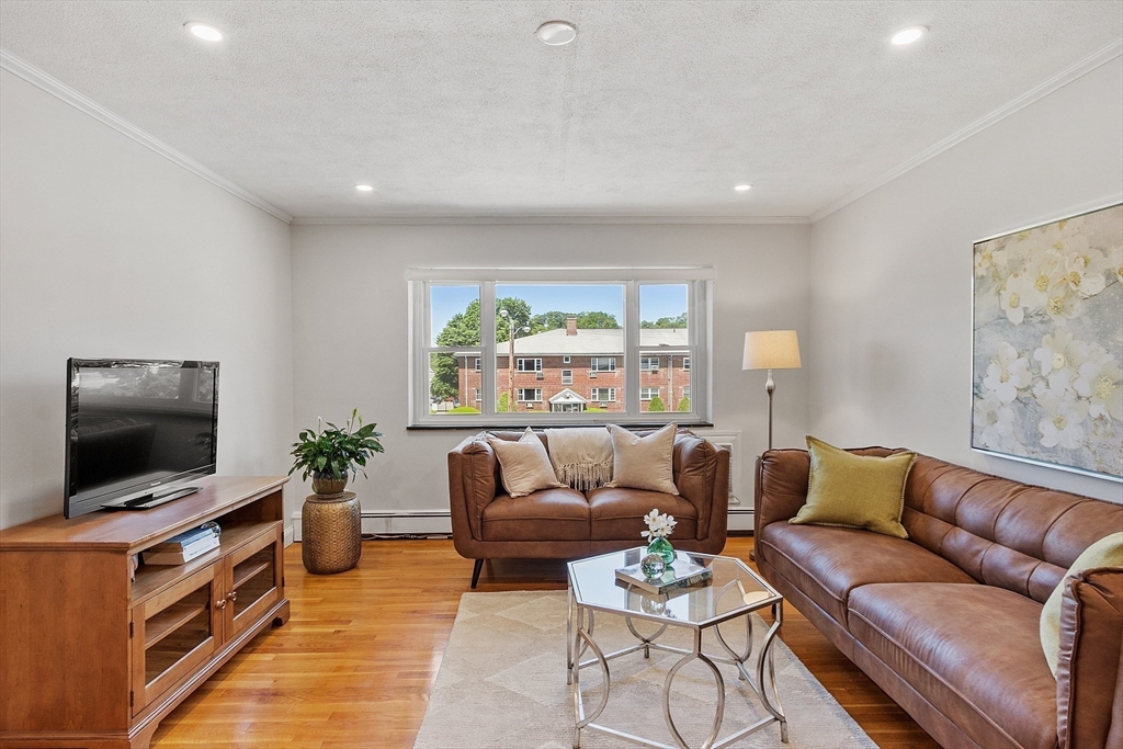 1077 Chestnut Street, Unit 11 Newton, MA 02464 - Photo 2 of 17