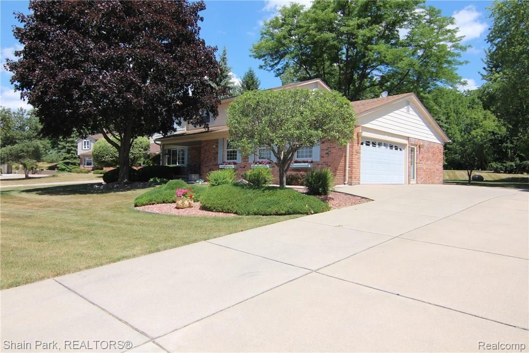2436 Lassiter Drive Rochester, MI 48309 - Photo 40 of 55 Impeccably Maintained